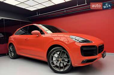 Внедорожник / Кроссовер Porsche Cayenne 2019 в 