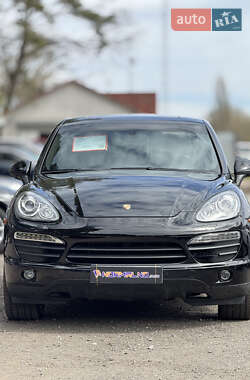 Позашляховик / Кросовер Porsche Cayenne 2011 в Києві