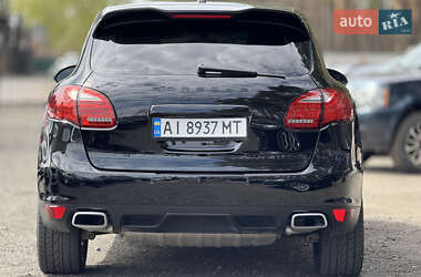 Позашляховик / Кросовер Porsche Cayenne 2011 в 