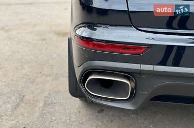Внедорожник / Кроссовер Porsche Cayenne 2015 в 