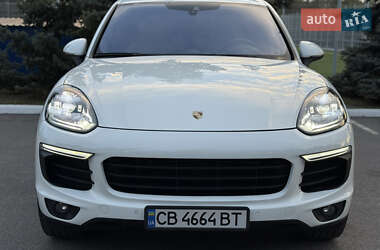 Внедорожник / Кроссовер Porsche Cayenne 2015 в 