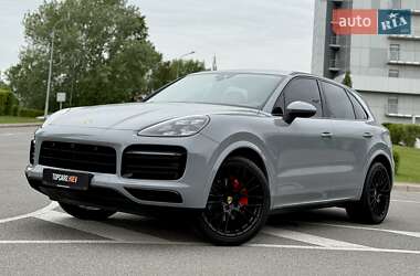 Позашляховик / Кросовер Porsche Cayenne 2018 в 