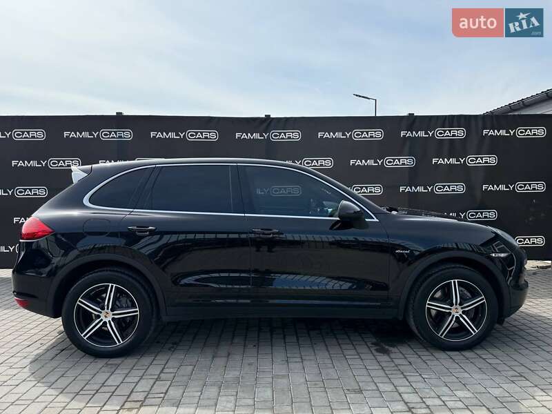 Позашляховик / Кросовер Porsche Cayenne 2013 в Одесі