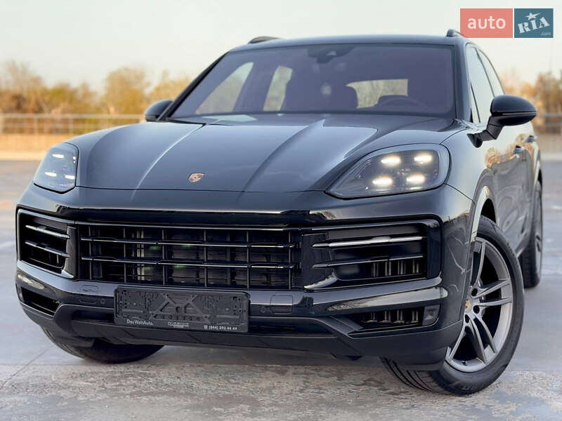 Позашляховик / Кросовер Porsche Cayenne 2023 в 