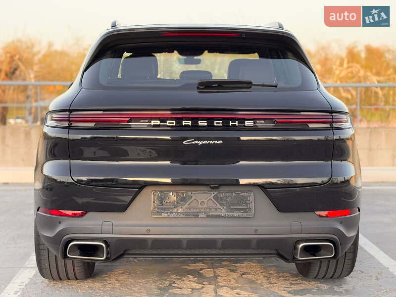 Внедорожник / Кроссовер Porsche Cayenne 2023 в Киеве
