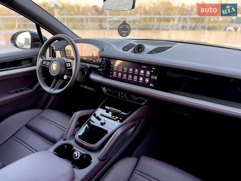Внедорожник / Кроссовер Porsche Cayenne 2023 в Киеве