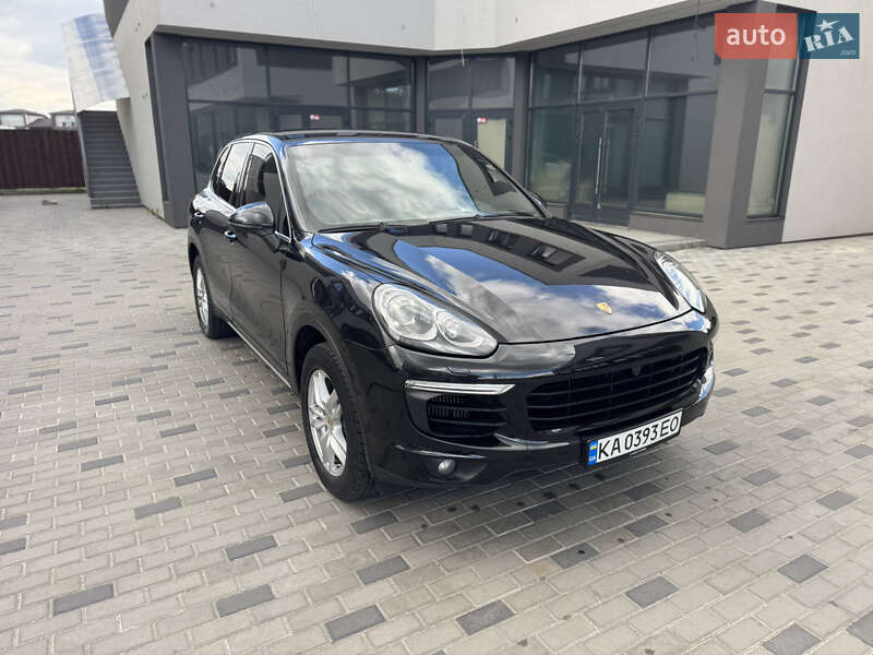 Внедорожник / Кроссовер Porsche Cayenne 2016 в Киеве