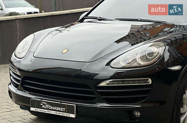 Внедорожник / Кроссовер Porsche Cayenne 2011 в 