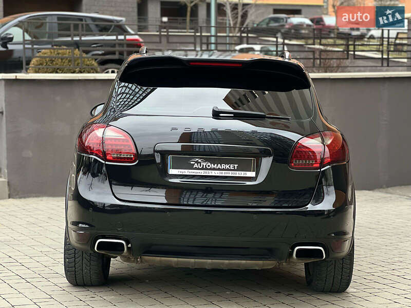 Позашляховик / Кросовер Porsche Cayenne 2011 в Івано-Франківську