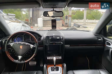 Внедорожник / Кроссовер Porsche Cayenne 2006 в 