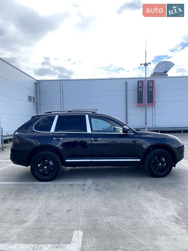 Позашляховик / Кросовер Porsche Cayenne 2006 в Києві