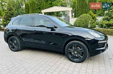 Внедорожник / Кроссовер Porsche Cayenne 2010 в 