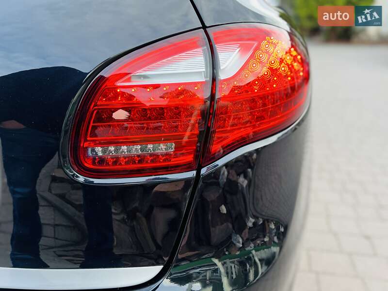 Позашляховик / Кросовер Porsche Cayenne 2010 в Хмельницькому