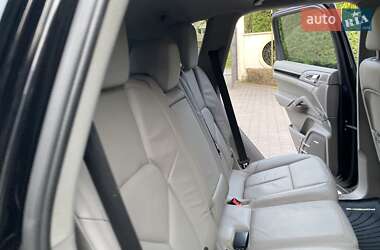 Внедорожник / Кроссовер Porsche Cayenne 2010 в 