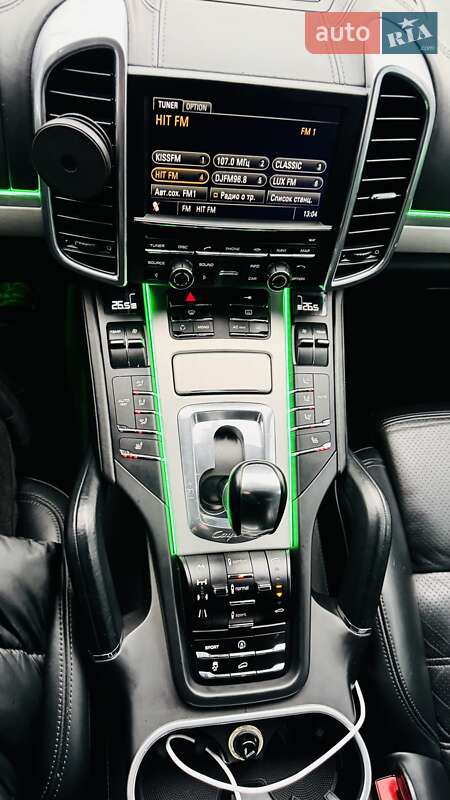 Внедорожник / Кроссовер Porsche Cayenne 2010 в Киеве