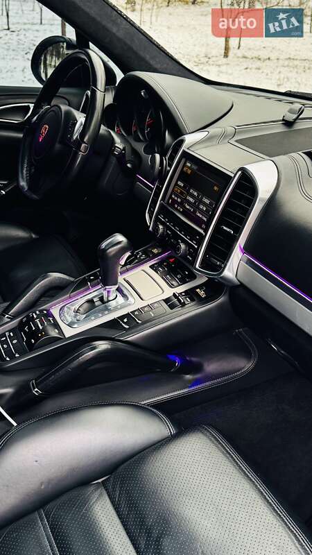 Внедорожник / Кроссовер Porsche Cayenne 2010 в Киеве