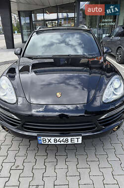 Позашляховик / Кросовер Porsche Cayenne 2013 в 