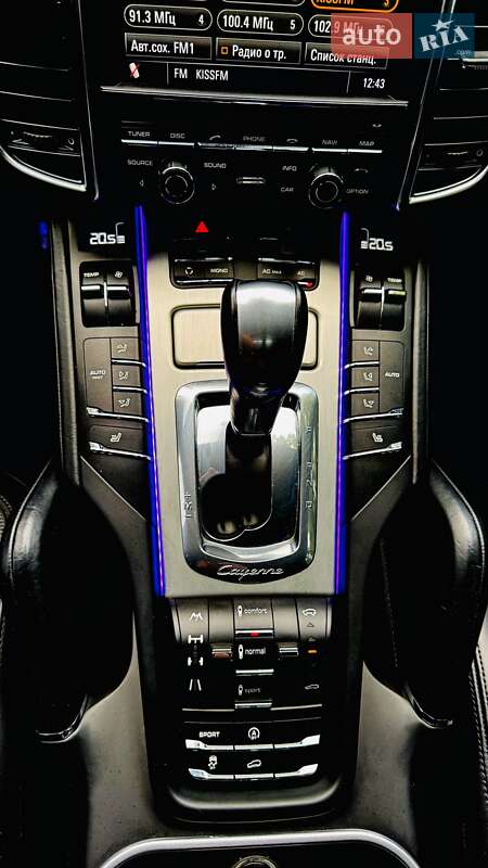 Внедорожник / Кроссовер Porsche Cayenne 2010 в Киеве