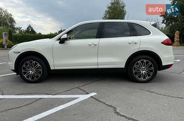 Позашляховик / Кросовер Porsche Cayenne 2010 в 