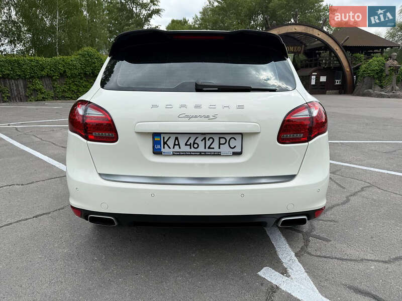 Внедорожник / Кроссовер Porsche Cayenne 2010 в Днепре