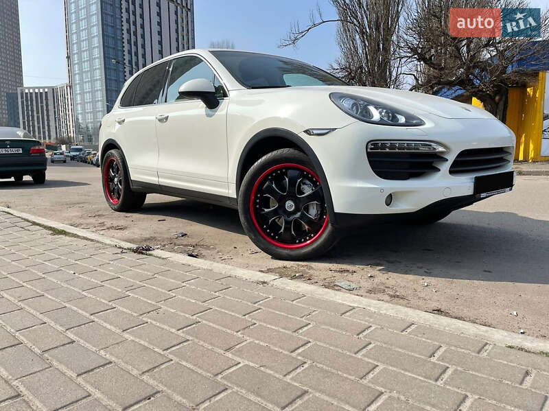 Внедорожник / Кроссовер Porsche Cayenne 2010 в Днепре