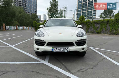 Позашляховик / Кросовер Porsche Cayenne 2010 в 