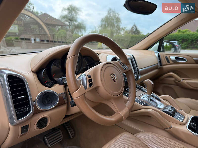Внедорожник / Кроссовер Porsche Cayenne 2010 в Днепре