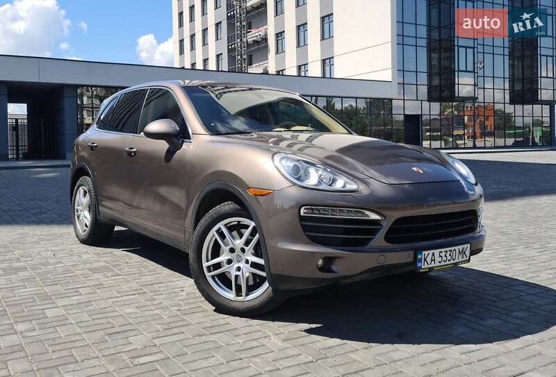 Позашляховик / Кросовер Porsche Cayenne 2014 в 