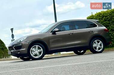 Внедорожник / Кроссовер Porsche Cayenne 2011 в 