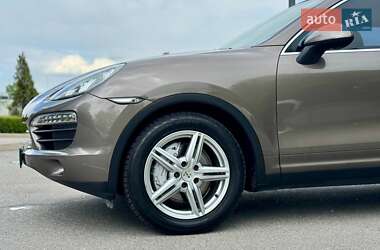 Внедорожник / Кроссовер Porsche Cayenne 2011 в 