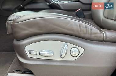 Внедорожник / Кроссовер Porsche Cayenne 2011 в 