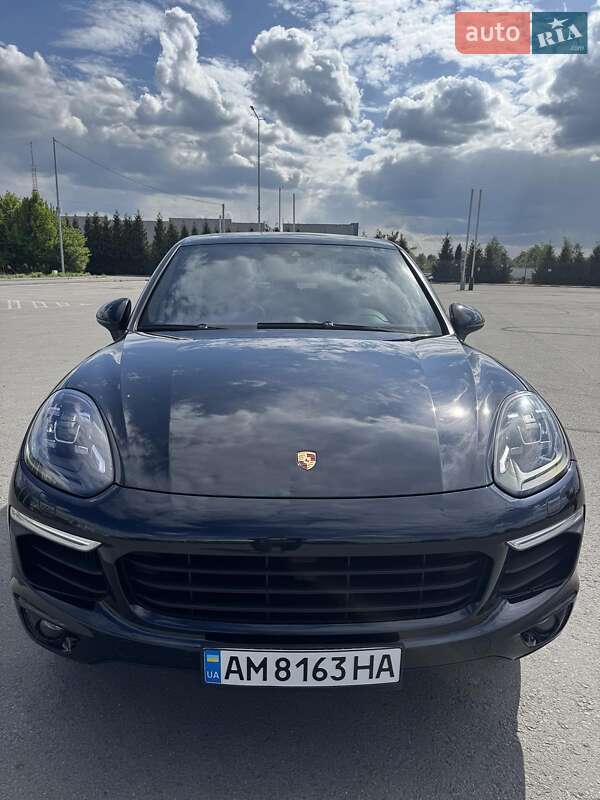 Внедорожник / Кроссовер Porsche Cayenne 2015 в Житомире фото 4 Внедорожник / Кроссовер Porsche Cayenne 2015 в Житомире