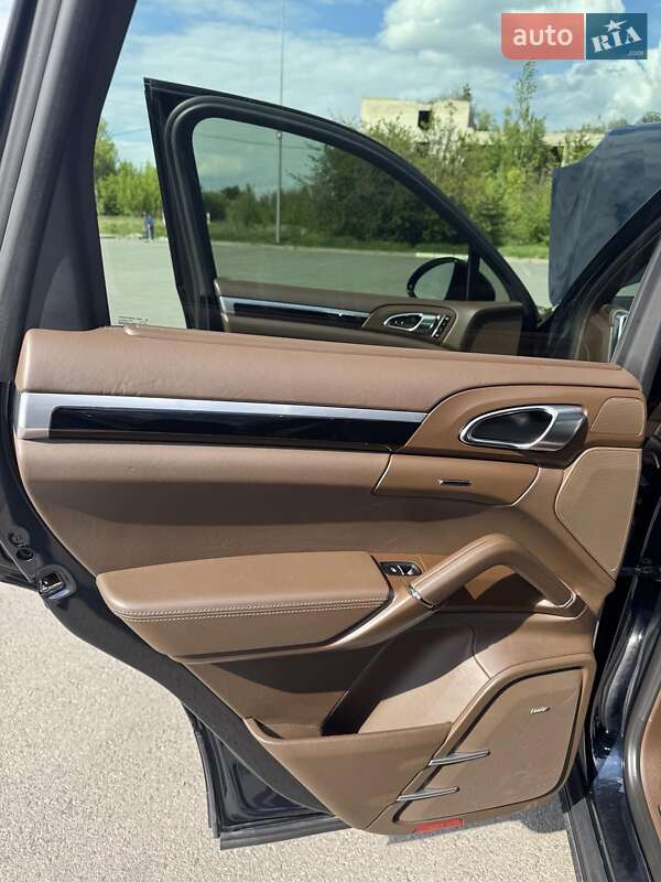 Внедорожник / Кроссовер Porsche Cayenne 2015 в Житомире фото 20 Внедорожник / Кроссовер Porsche Cayenne 2015 в Житомире
