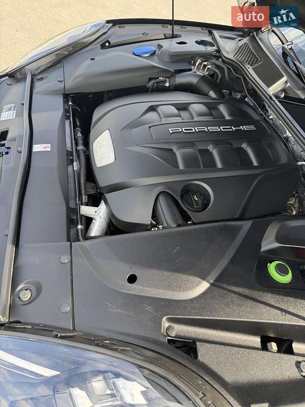 Внедорожник / Кроссовер Porsche Cayenne 2015 в Житомире фото 12 Внедорожник / Кроссовер Porsche Cayenne 2015 в Житомире