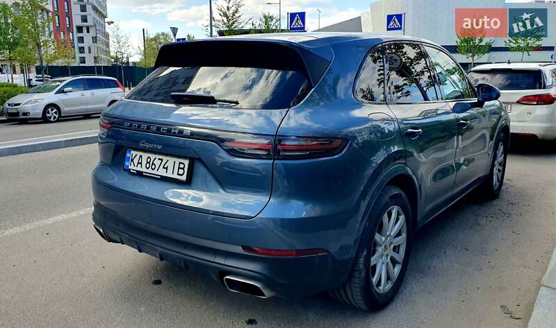 Внедорожник / Кроссовер Porsche Cayenne 2019 в Киеве