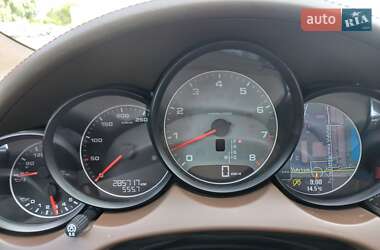 Внедорожник / Кроссовер Porsche Cayenne 2013 в 