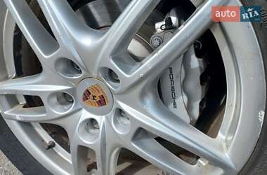 Внедорожник / Кроссовер Porsche Cayenne 2013 в 