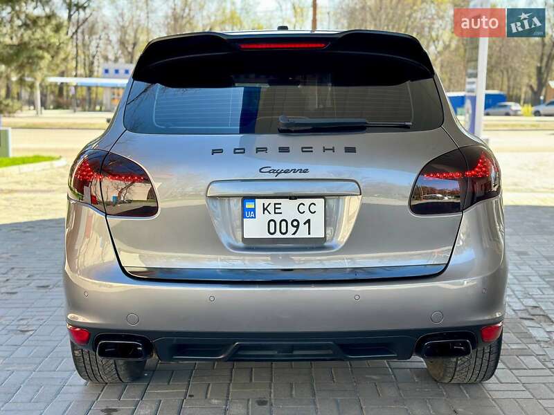 Позашляховик / Кросовер Porsche Cayenne 2013 в Дніпрі