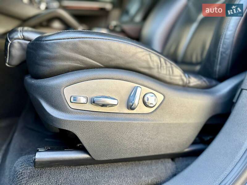 Позашляховик / Кросовер Porsche Cayenne 2013 в Дніпрі