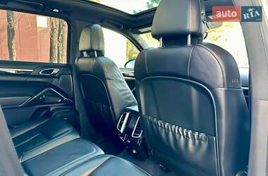 Внедорожник / Кроссовер Porsche Cayenne 2013 в 