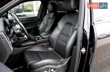 Позашляховик / Кросовер Porsche Cayenne 2020 в 