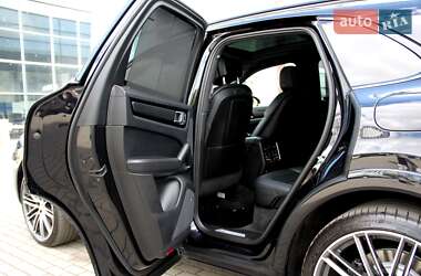 Позашляховик / Кросовер Porsche Cayenne 2020 в 