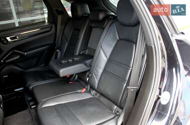 Позашляховик / Кросовер Porsche Cayenne 2020 в 