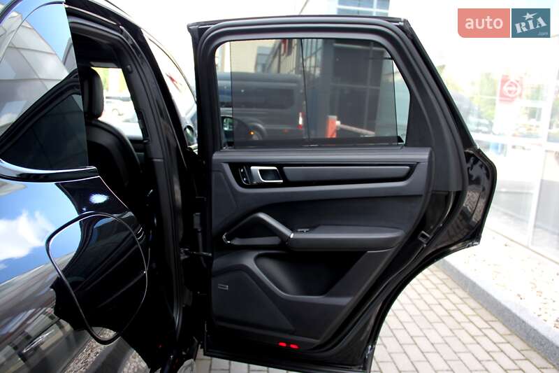 Внедорожник / Кроссовер Porsche Cayenne 2020 в Хмельницком фото 175 Внедорожник / Кроссовер Porsche Cayenne 2020 в Хмельницком