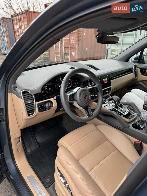 Внедорожник / Кроссовер Porsche Cayenne 2018 в Киеве
