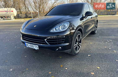 Позашляховик / Кросовер Porsche Cayenne 2012 в 
