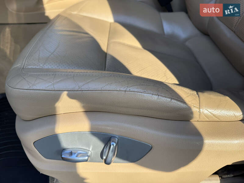 Внедорожник / Кроссовер Porsche Cayenne 2012 в Павлограде