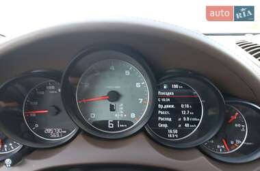 Внедорожник / Кроссовер Porsche Cayenne 2013 в 