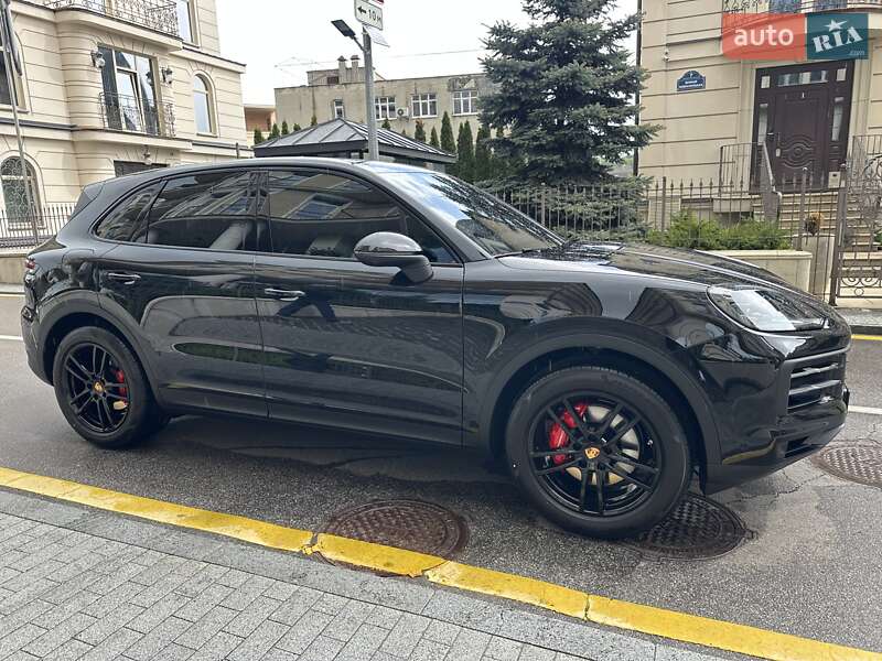 Внедорожник / Кроссовер Porsche Cayenne 2025 в Киеве фото 28 Внедорожник / Кроссовер Porsche Cayenne 2025 в Киеве