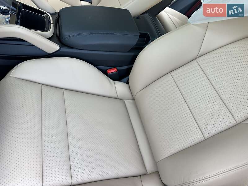 Внедорожник / Кроссовер Porsche Cayenne 2025 в Киеве фото 106 Внедорожник / Кроссовер Porsche Cayenne 2025 в Киеве